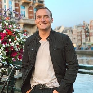 Meet your Posher, Devyn